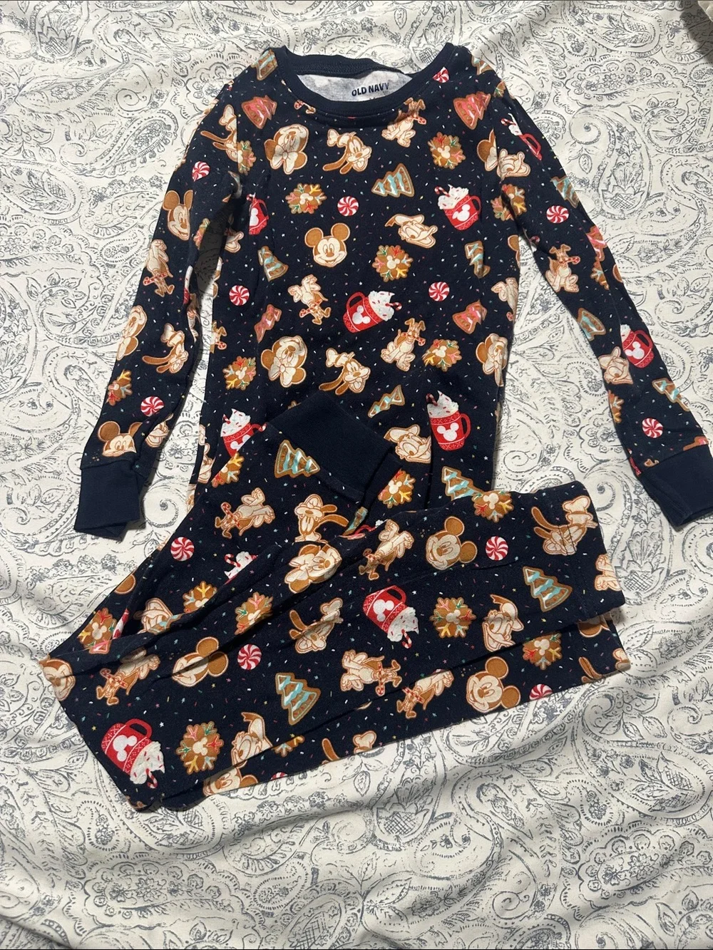 Old Navy Kids Navy Holiday Disney Cookie Print Pajama Set